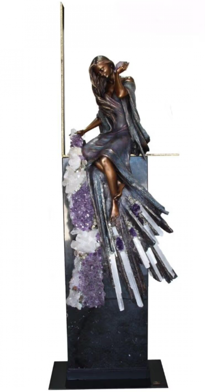 Brons met ametist:  vrouw  180 cm